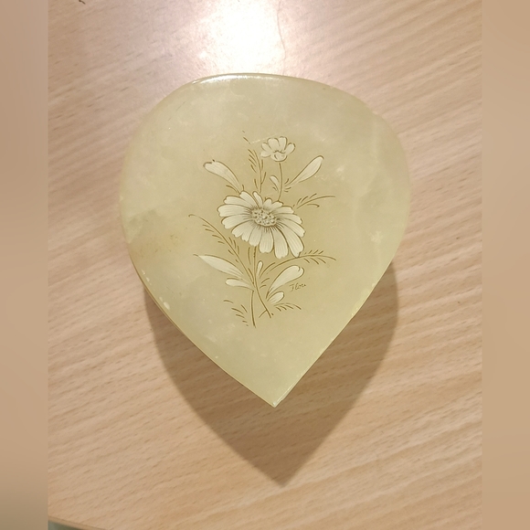 Vintage Hand Painted Alabaster Teardrop Jewelry Trinket Box - Picture 2 of 5